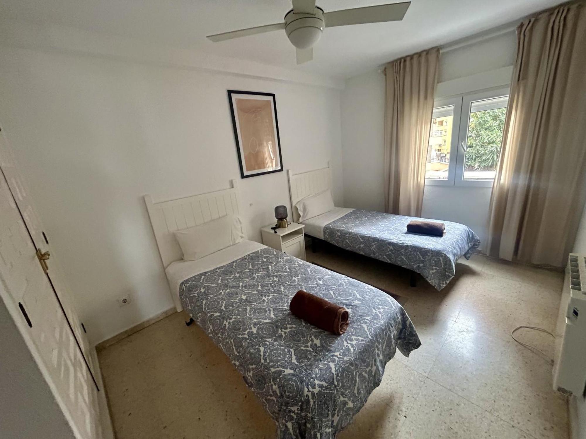 Malagueta Sol Y Playa Apartment Malaga Ngoại thất bức ảnh